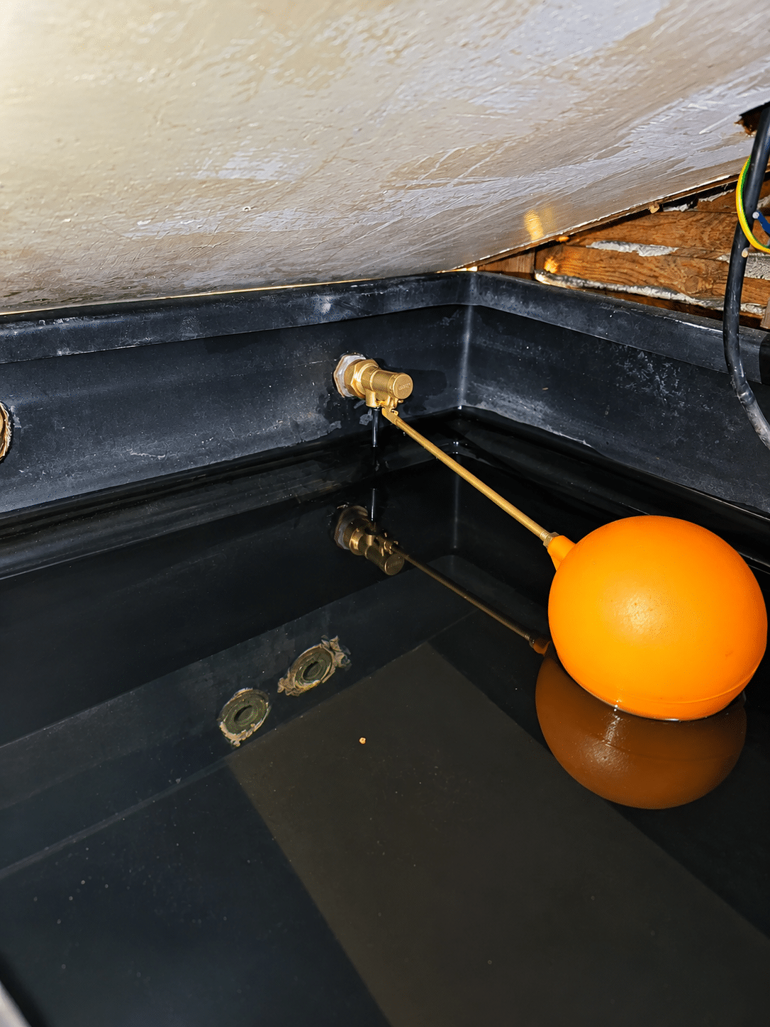 Emergency plumber in Ballymount carrying out an urgent plumbing repair
