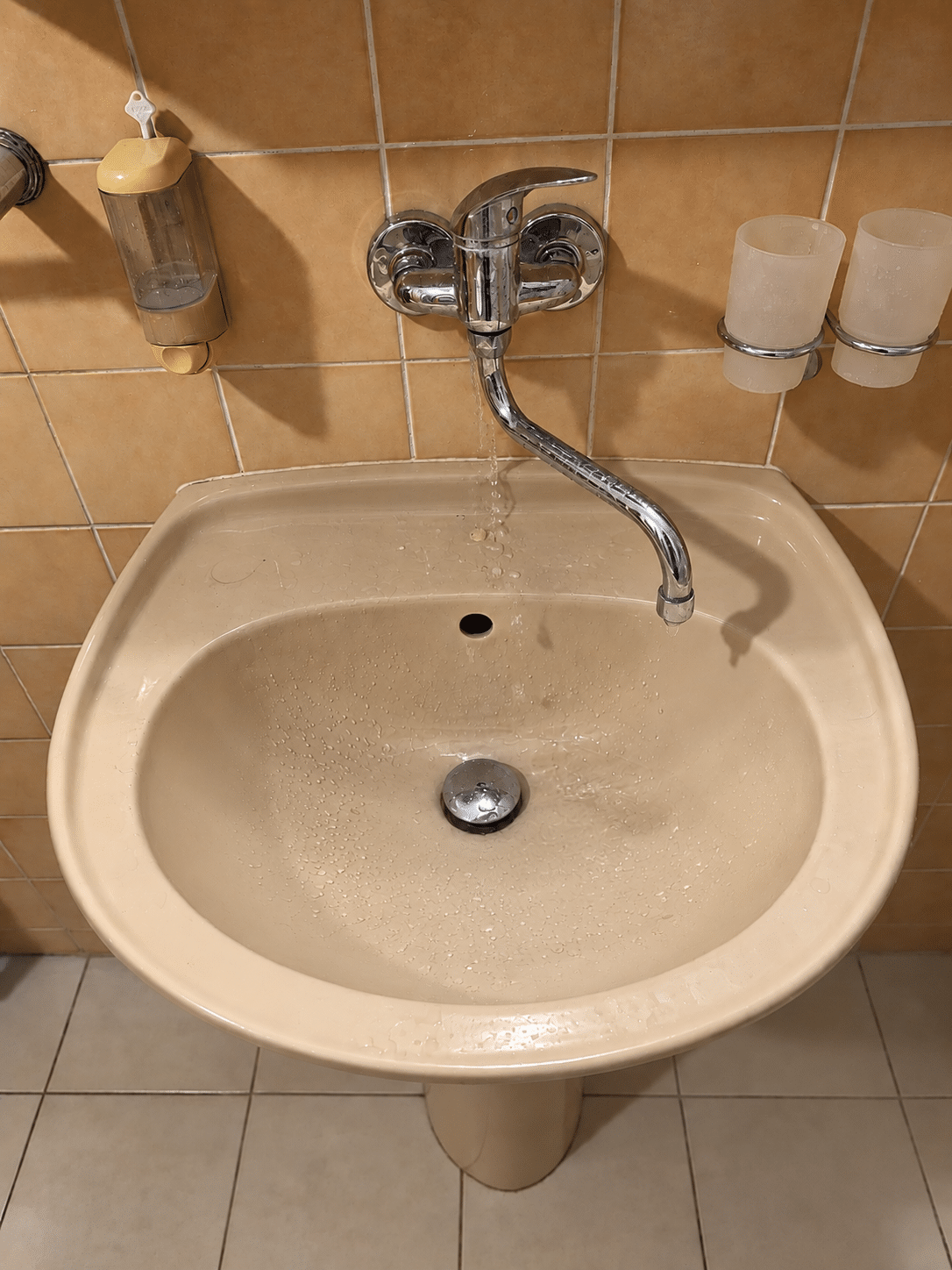 Emergency plumber at a home in Shankill
